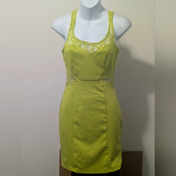 2B Bebe Dresses & Skirts - 2B BeBe size small green